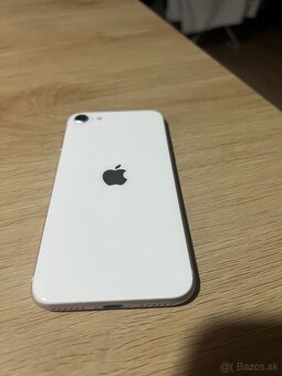 Predám IPhone SE 2022 - 7