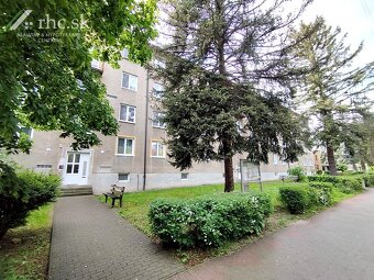 ZARIADENÝ 2,5 IZB. BYT V CENTRE MESTA - HLAVNÁ, STROPKOV - 7