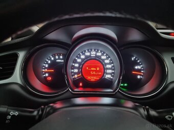 Kia ceed - 7