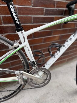 Dámsky celokarbonový cestný bicykel Giant - Liv Avail - 7
