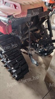 Pásový malotraktor Yanmar AC - 16 - 7