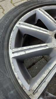 Ford R17 - 7