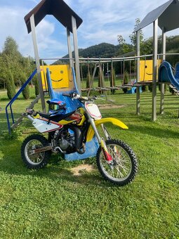 Suzuki RM 85 - 7