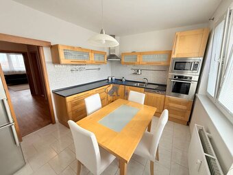 Priestranný 3-izbový byt na prenájom – 81 m², Hraničná 1, Br - 7