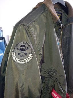 Bunda Alpha Industries - 7