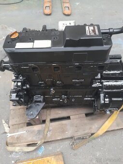 Komatsu wb 97s2 r5 wb93r5 - 7