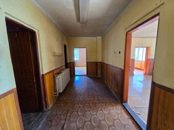 Tehlový 4 izbový rodinný dom v nádhernom prostredí - 7