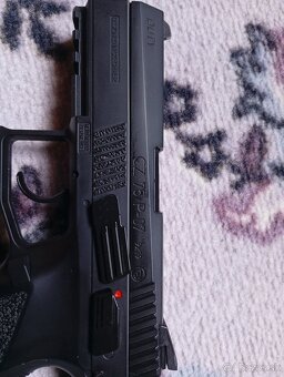 Airsoftová zbraň s Blowbackom CZ 75 P-07 - 7