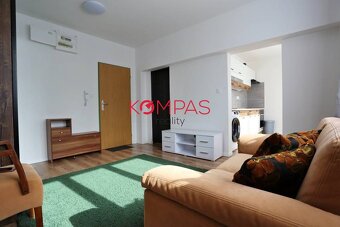 VEĽKÝ 1-IZB. BYT S PARKOVACÍM MIESTOM A PREDZÁHRADOU V NOVO - 7