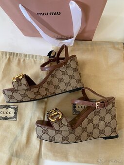 Gucci sandálky - 7