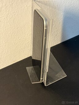 Predám Apple iPhone 111 64GB White Bežné známky - 7