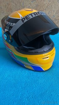Lewis Hamilton F1 2013 helma/prilba - 7