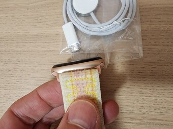 Apple Watch Series 10 GPS + Cellular 46mm Zlaté - 7