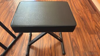Predám Korg PA600 - 7