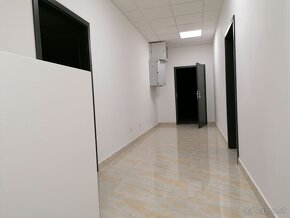Na prenájom 980 m2 skladovo-kancelársky objekt BB - 7