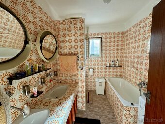 4 izbový byt o rozlohe 121 m2 v Rodinnom dome - FLOREÁT - 7
