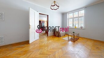 EXKLUZÍVNE: Priestranný 3 izbový byt s balkónom v centre mes - 7