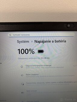 #048 - Lenovo 15.6/i3 7020U/20GB RAM/SSD/Win11 - 7