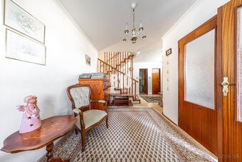 PREROBTE SI PODĽA SEBA TENTO DVOJGENERAČNÝ DOM V TICHOM PROS - 7