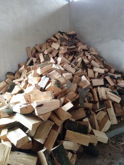 BUKOVÉ A SMREKOVÉ PALIVOVÉ DREVO - 7