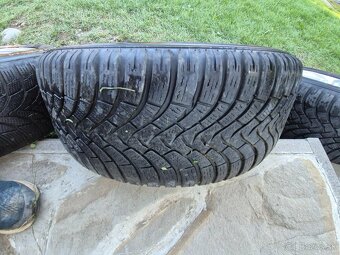 235/55r17 zimna sada - 7