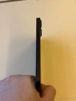 Predám Apple IPhone 13 128GB Black Stav Nového Telefonu - 7