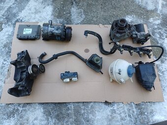 Rozpredám VW Golf 4 kombi 1.6 - 7