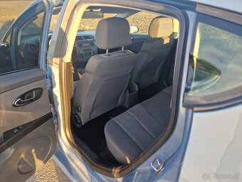 Seat Leon 2,0tdi BLS - 7