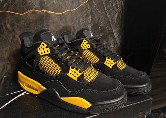 Jordan RETRO 4 Yellow - 7