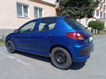 Predám Peugeot 206+, 1.4 benzín, 55 kw/75 PS, - 7