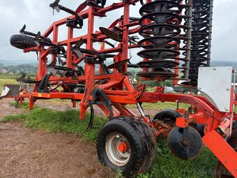 Kultivátor bez orby Kuhn Cultimer 6500, pracovní záběr 6,5 m - 7
