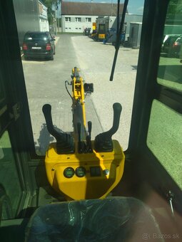 Minibager s kabínou - 7