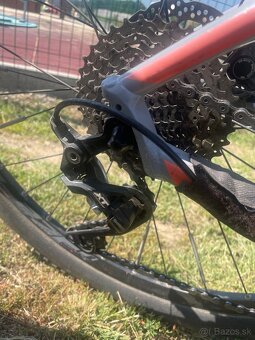 Cube 27.5” - 7
