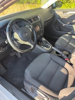 Vw jetta 1,6tdi comfort line - 7