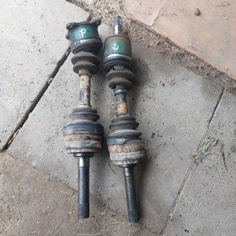 Motor mitsubishi pajero 1 2.5td kód 4D56 - 7