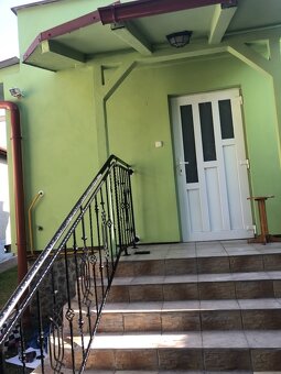 Ponúkame pre študentov-pracujúcich domček na prenájom. - 7