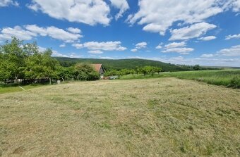 Stavebný pozemok s krásnym výhľadom na samote kopaníc - 7