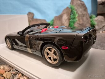 Prodám nový model 1:18 Chevrolet Corvette C5 1998 - 7