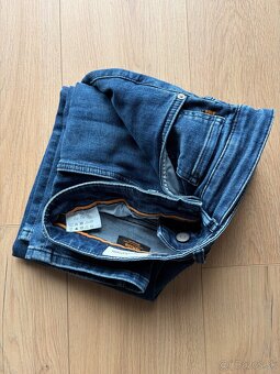 Predám rifle HUGO BOSS 31/32 - 7