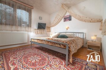 DVOJPODLAŽNÝ RD S ROZSIAHLYM POZEMKOM A KRÁSNOU PRÍRODOU - 7