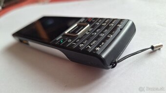 Sony ericsson J10i2 top stav - 7