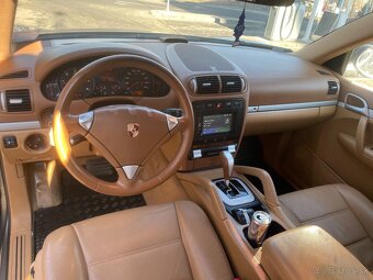 Porshe Cayenne - na pruzinach - 7
