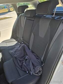 Škoda Octavia combi 2.0 TDI, top stav - 7