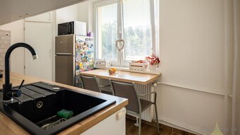 REZERVOVANÉ - Predaj | moderný 2,5i byt | zariadený |balkón - 7