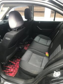 Volkswagen Bora Sedan 1.9TDi 85kw 16V - 7