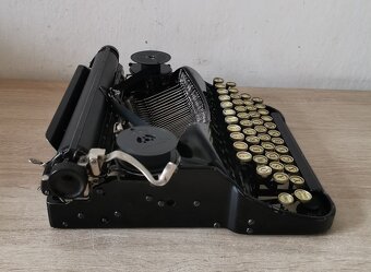 Starožitný písací stroj Corona 4 z roku 1924 - 7