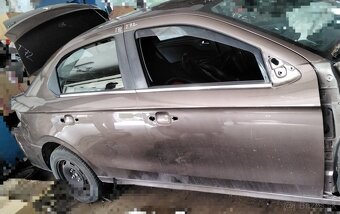 PEUGEOT 301 1.6 HDI 2015 predám DVERE, TRYSKY 0445110566 - 7