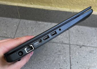 Dell Latitude 3480 / i3 7100U / 8GB DDR4 / 256GB SSD / 14" - 7