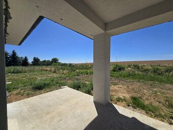 Moderný 4i RD krytá terasa + nerušený výhľad, 635m², Cestice - 7