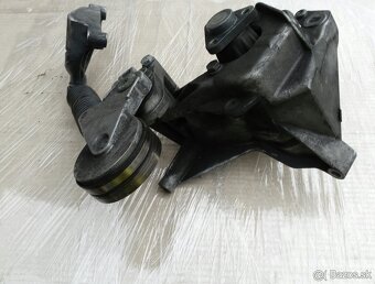Napinák klinového remeňa Audi A6 C4 - 7